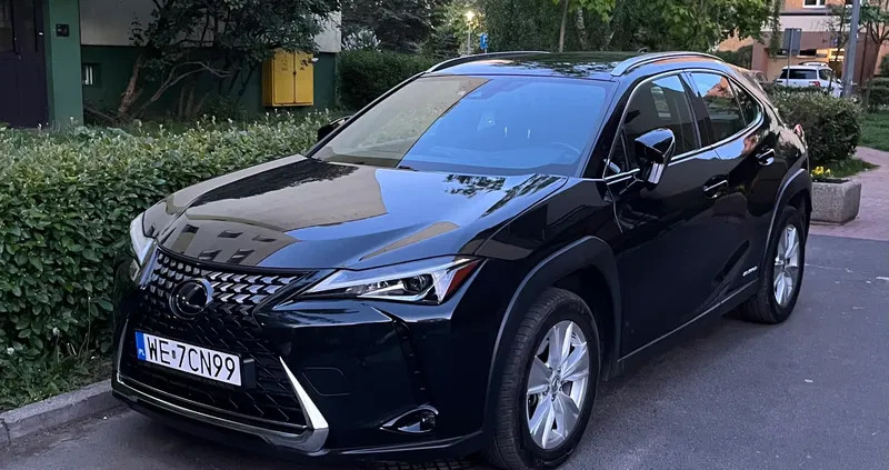 lexus ux Lexus UX cena 111069 przebieg: 60000, rok produkcji 2020 z Warszawa